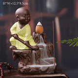 गैलरी व्यूवर में इमेज लोड करें, Jaipurcrafts Webelkart Kung-Fu Style Monk Buddha Smoke Back Flow Cone Incense Holder